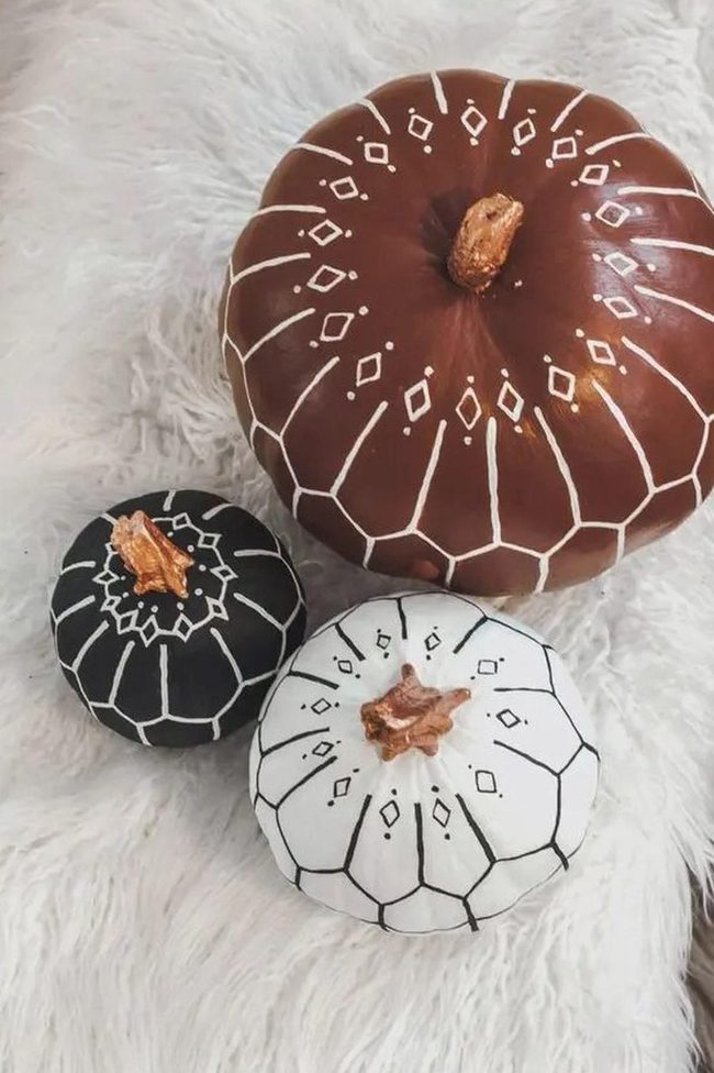 Geometric Pumpkins With Gold Stems