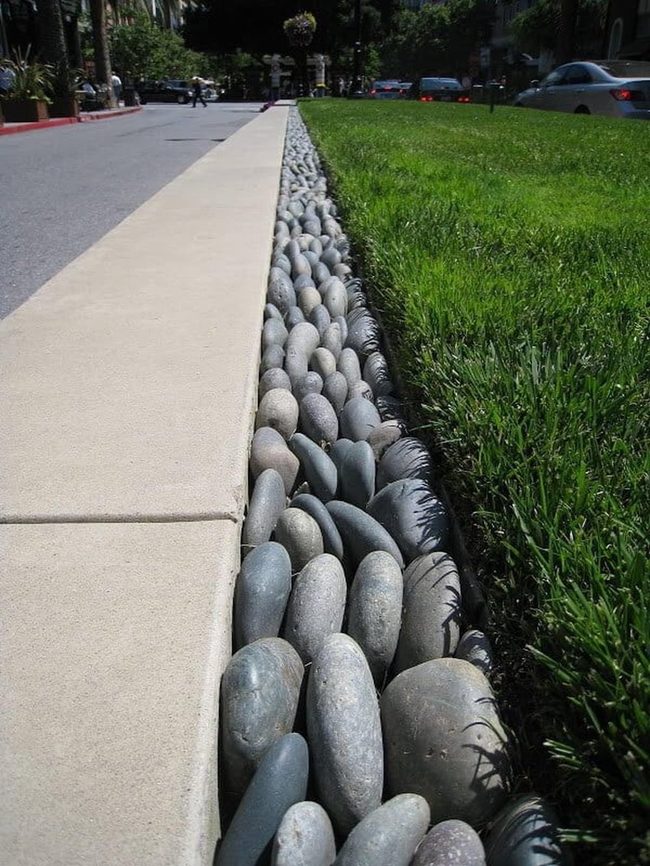 Stone Edges Define Garden Spaces