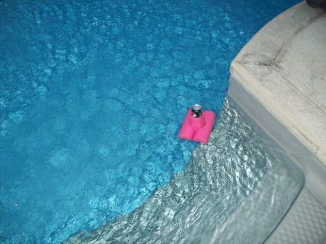 Sparkling Blue Water Pink Float