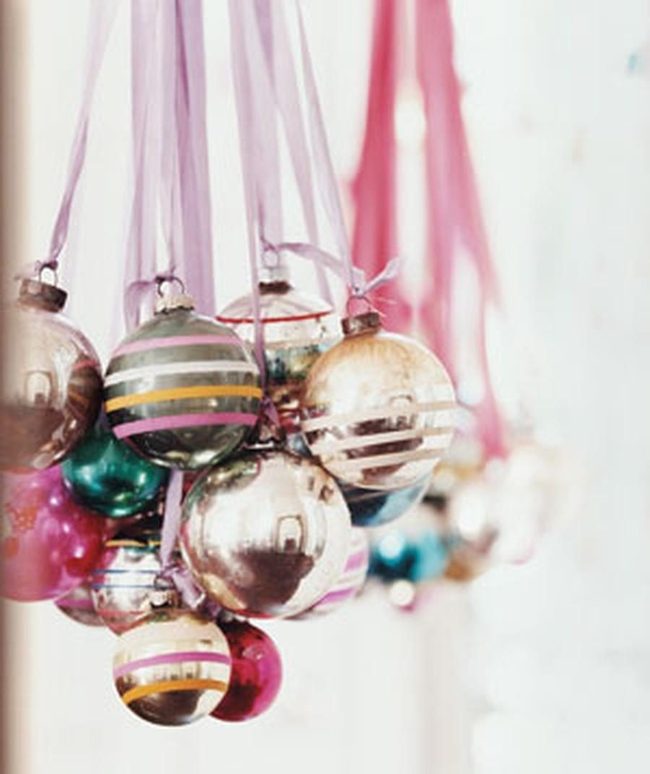 Hanging Glass Spheres Gold Silver