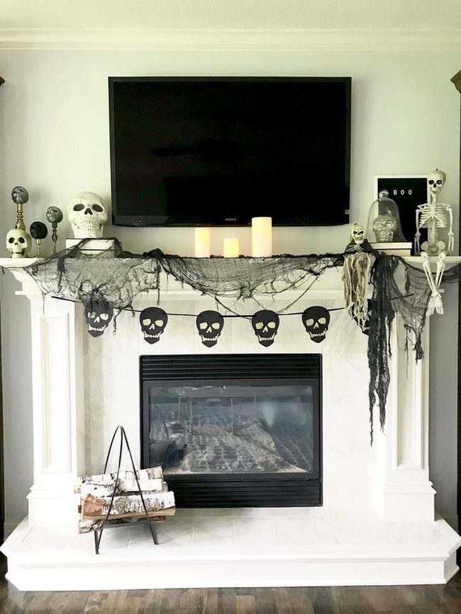 White Walls, Black Skulls, Spooky Elegance