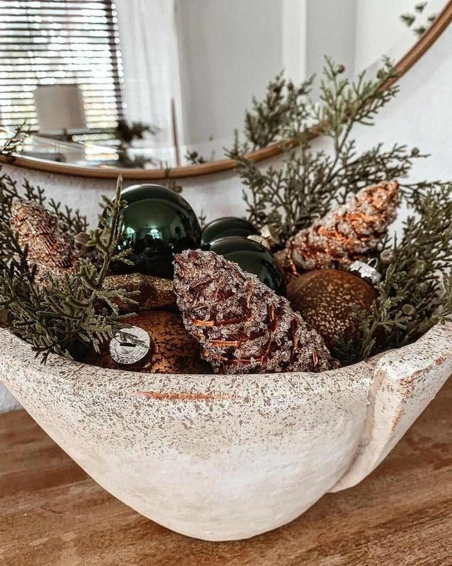 Frosted Pinecones Deep Bronze