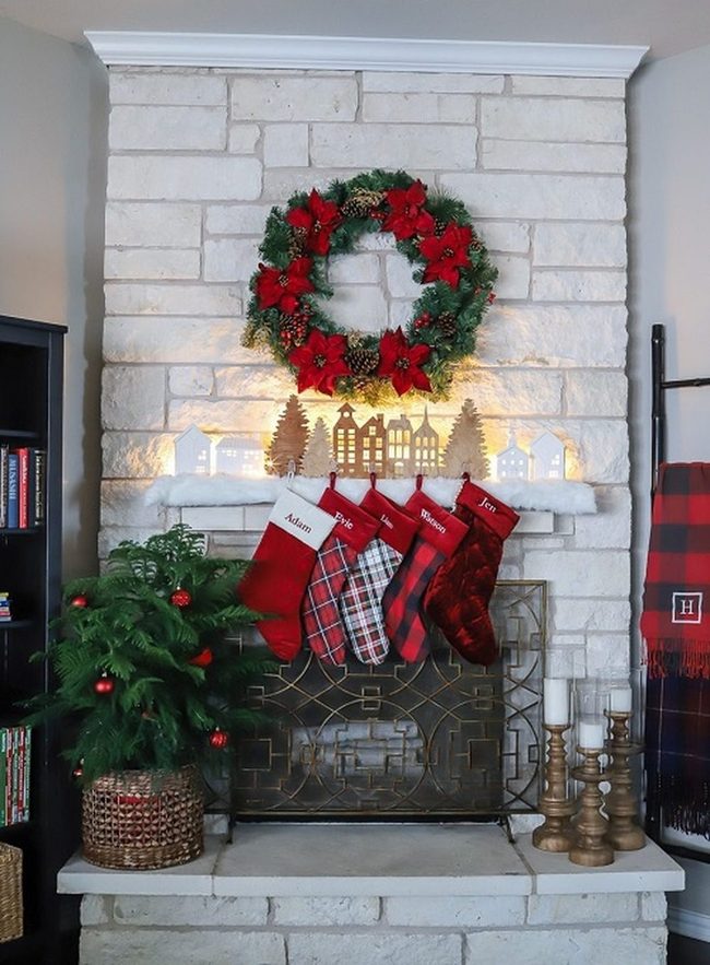 Metal Hook Wooden Stocking Boxes