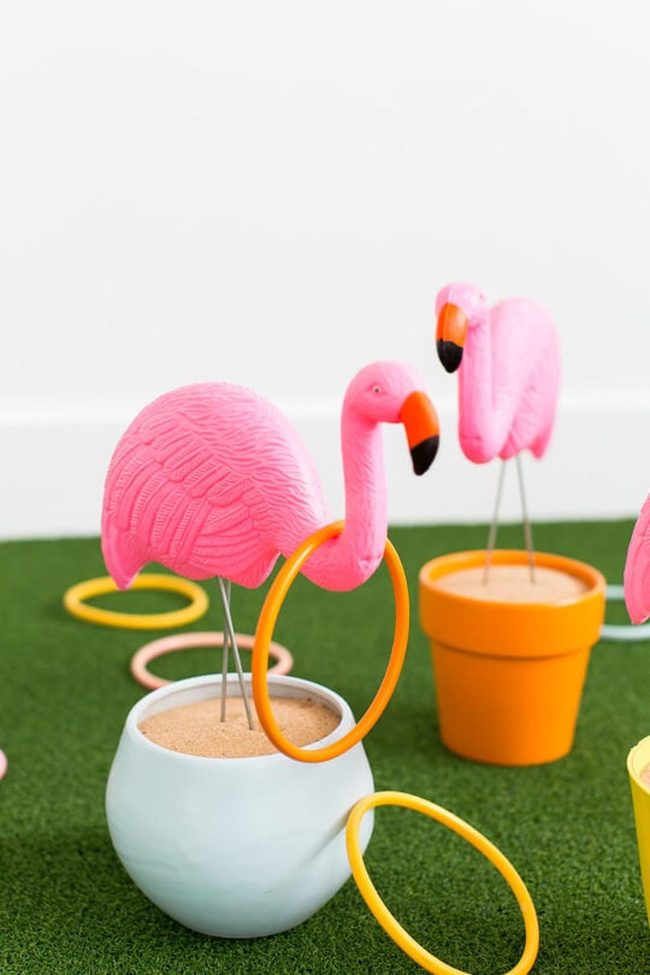 Pink Flamingo Ring Toss Game