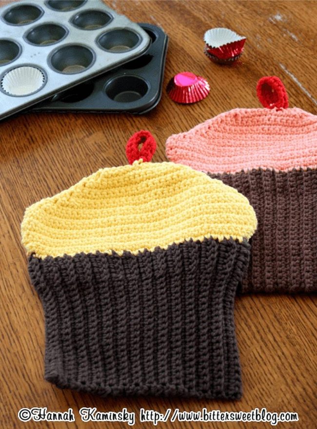 Yellow And Pink Cupcake Kitchen Helpers