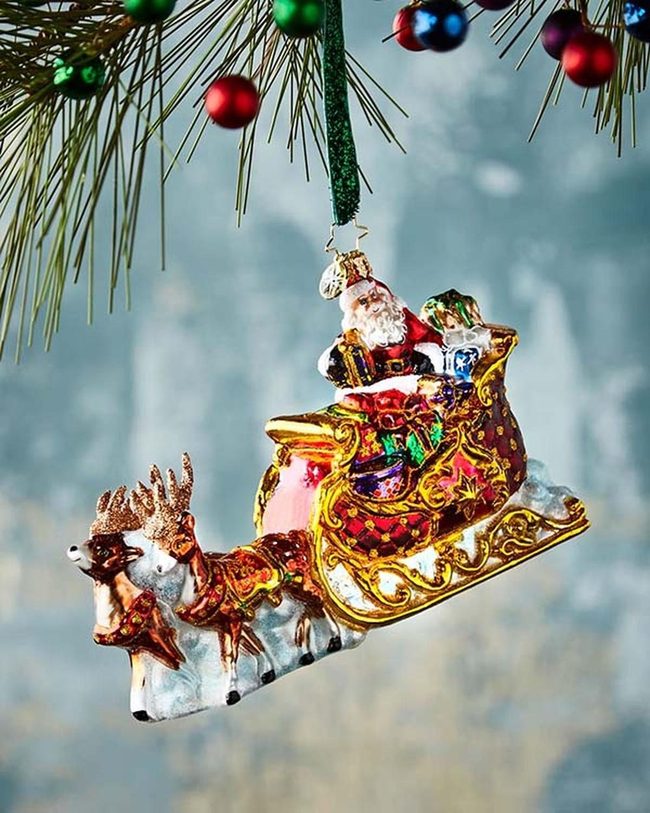 Santa'S Sleigh Shimmers Gold