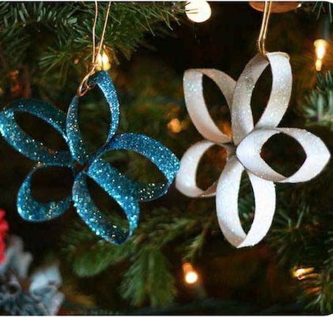 Glitter Stars From Toilet Paper Rolls