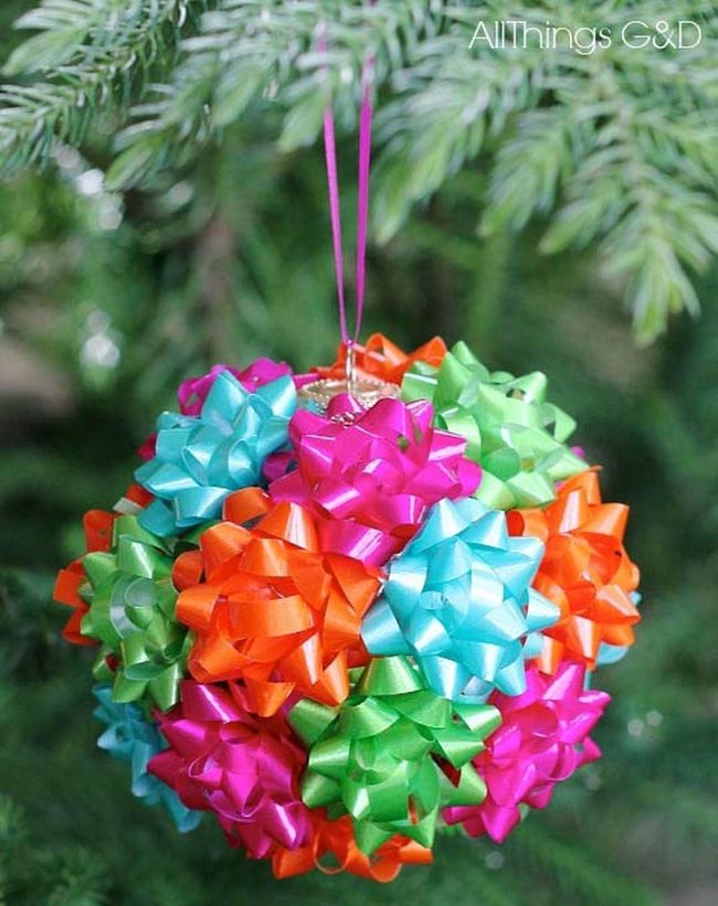 Colorful Bows Into Ornaments