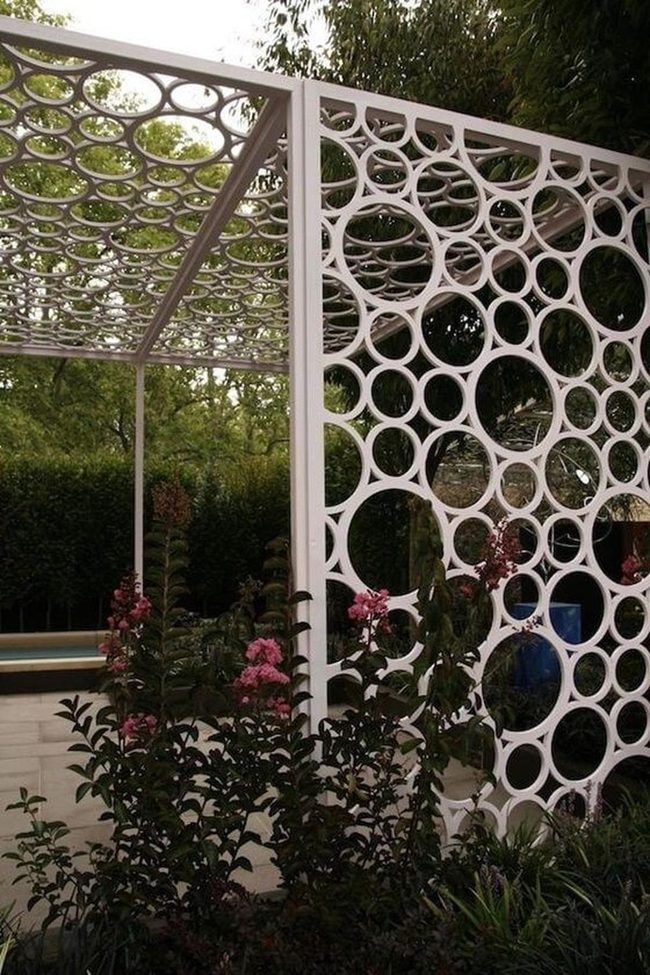 White Pipe Circular Garden Screen
