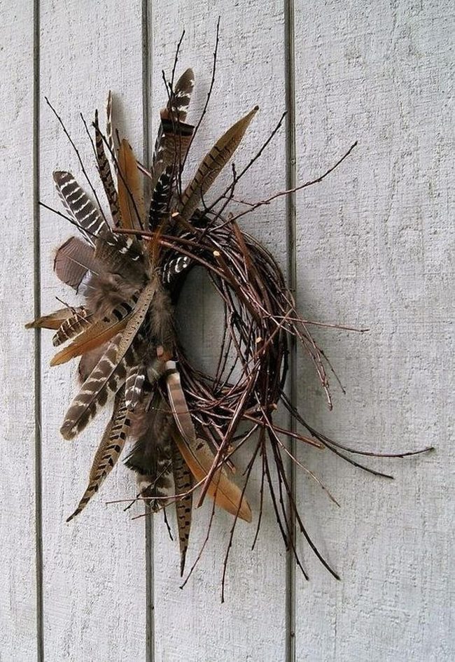 Feathered Twig Circle Wall