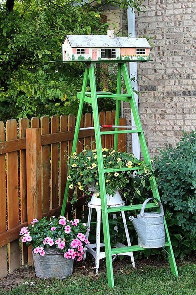 Bright Green Ladder Garden Display