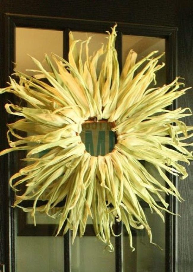 Golden Corn Husk Sunburst