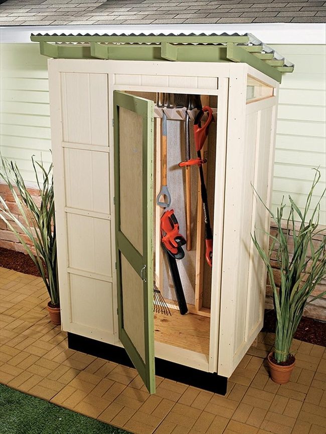 Cream Shed With Brick Garden Base