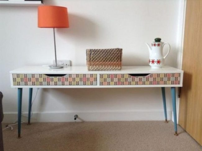 Blue Retro Desk Legs Pop