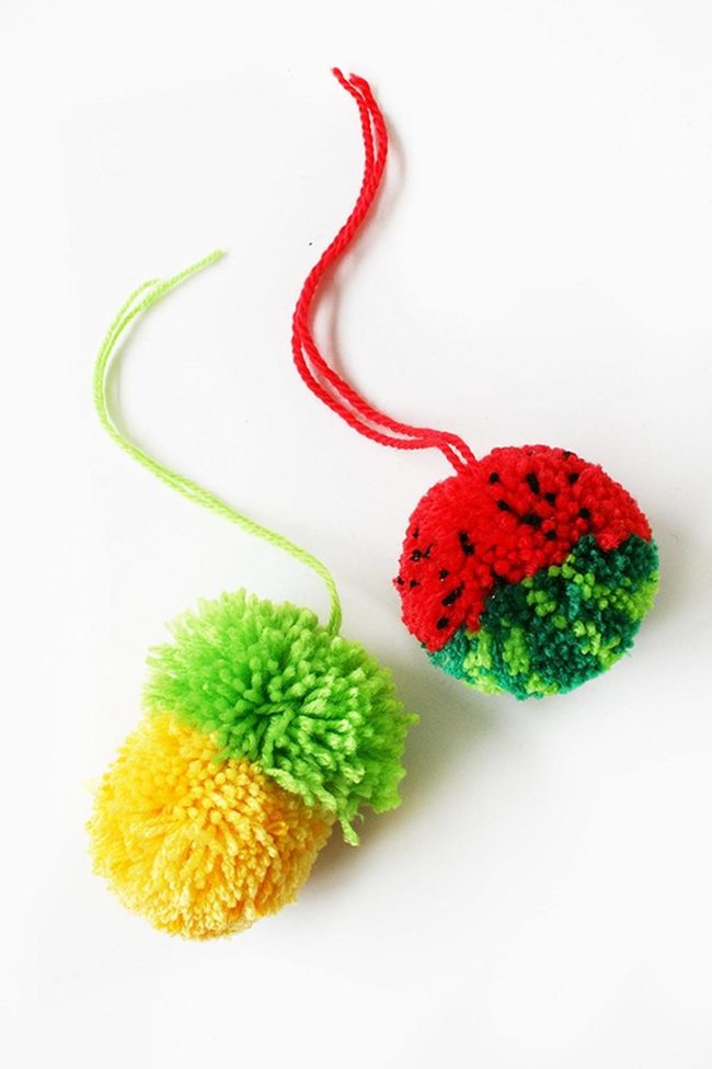 Fluffy Yarn Pom-Poms Burst Bright