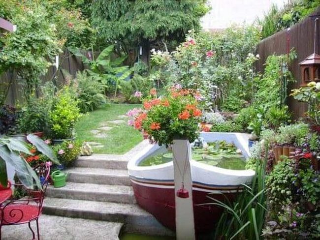 Wooden Boat Flower Planter