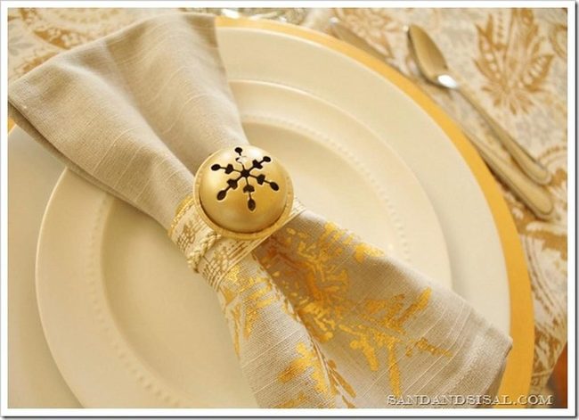 Golden Charger Elegant Dining