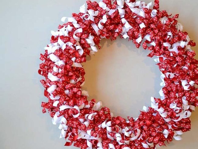 Twisted Ribbon Wreath Statement