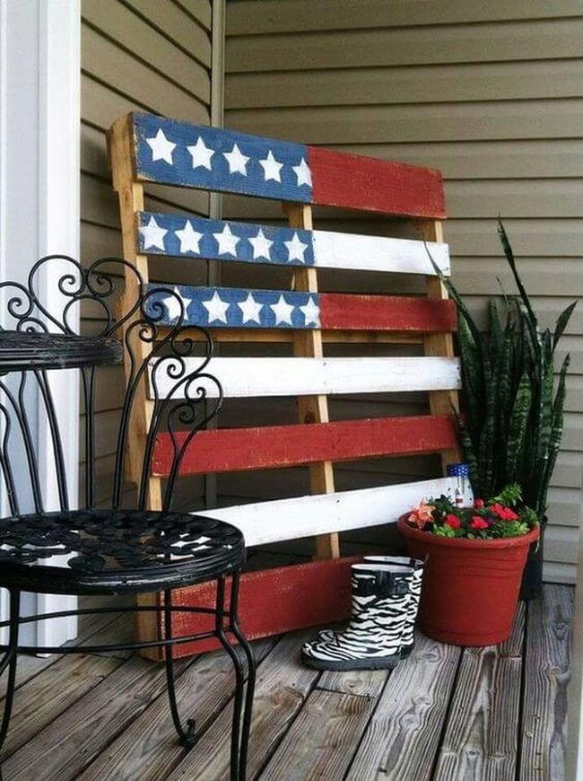 Wooden Pallet Patriotic Flag