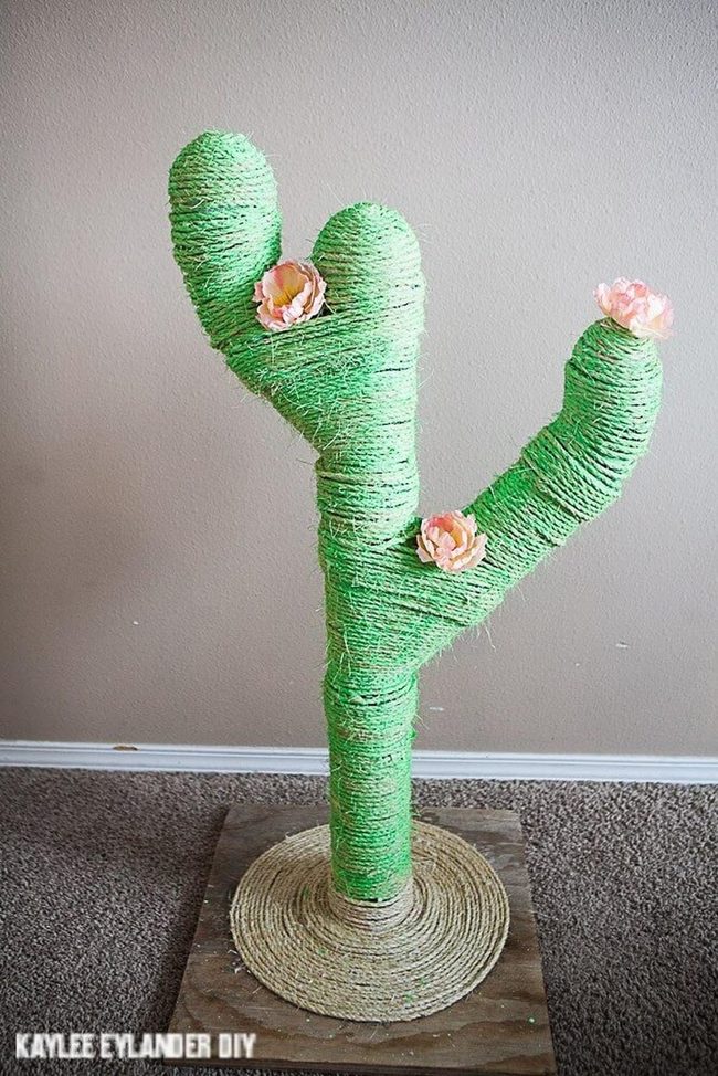 Cactus Shaped Cat Scratcher