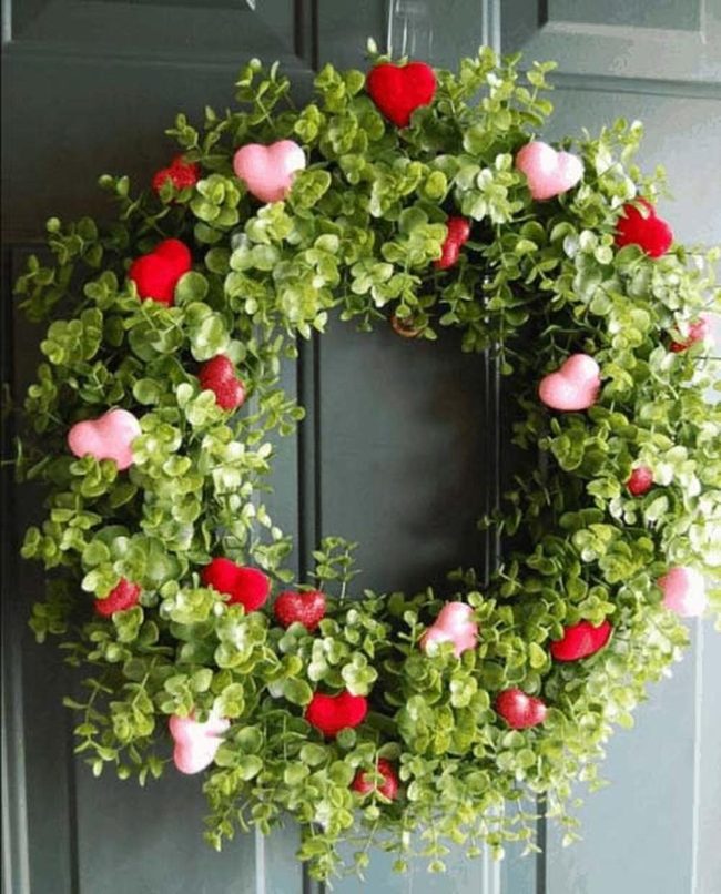 Leaf Wreath Heart Accents