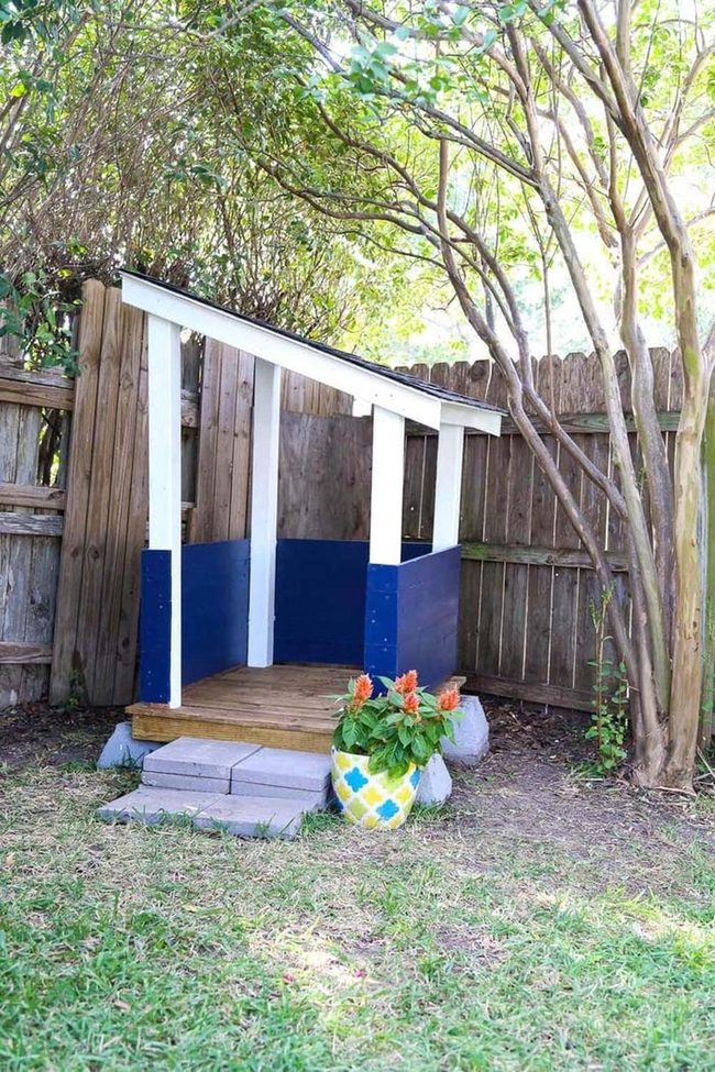 Wooden Pallet Playhouse Structure