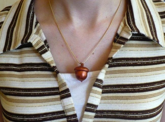 Gold Chain Acorn Pendants