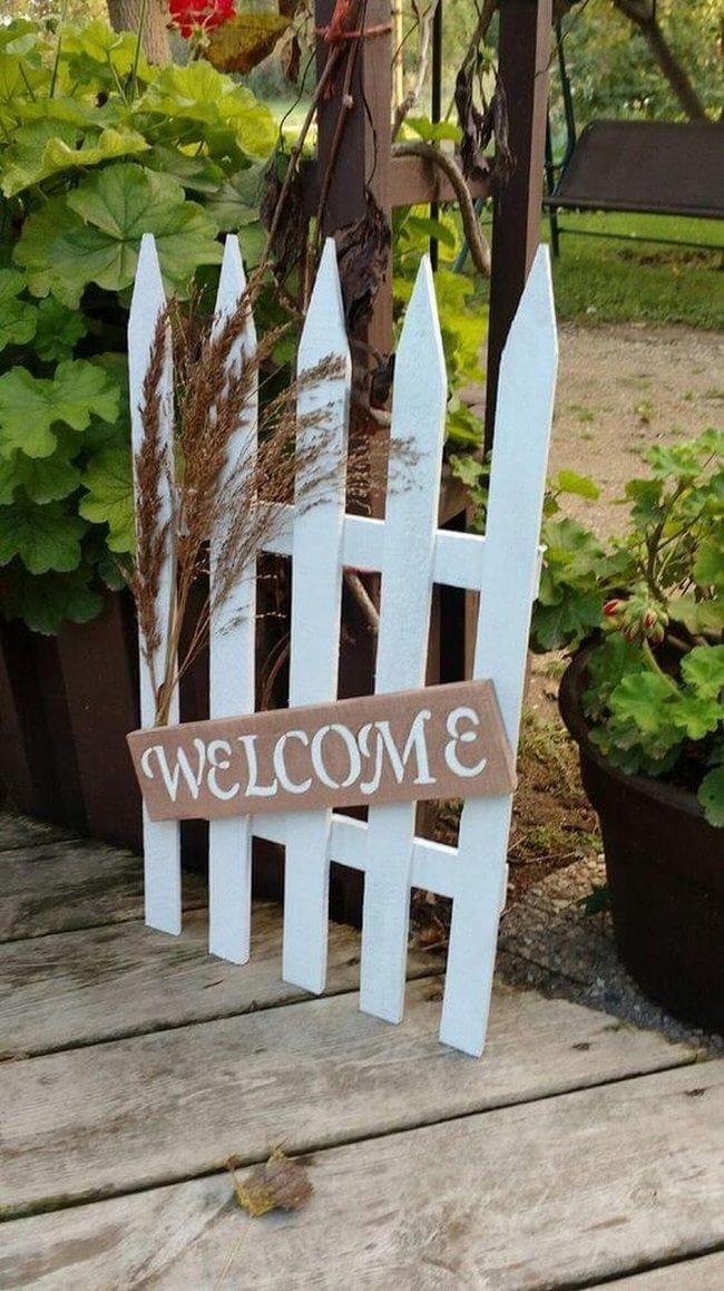 White Fence Post Welcome
