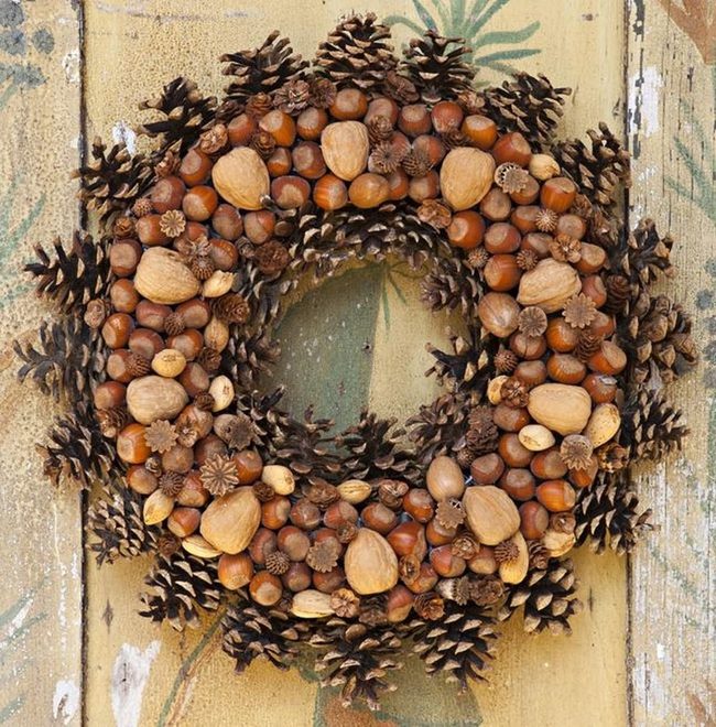 Pinecone Wreath Natural Brown