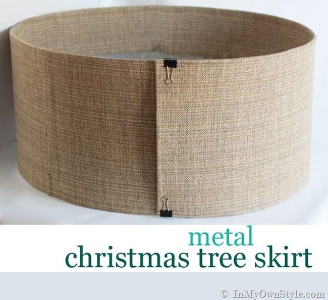 Tan Woven Tree Skirt