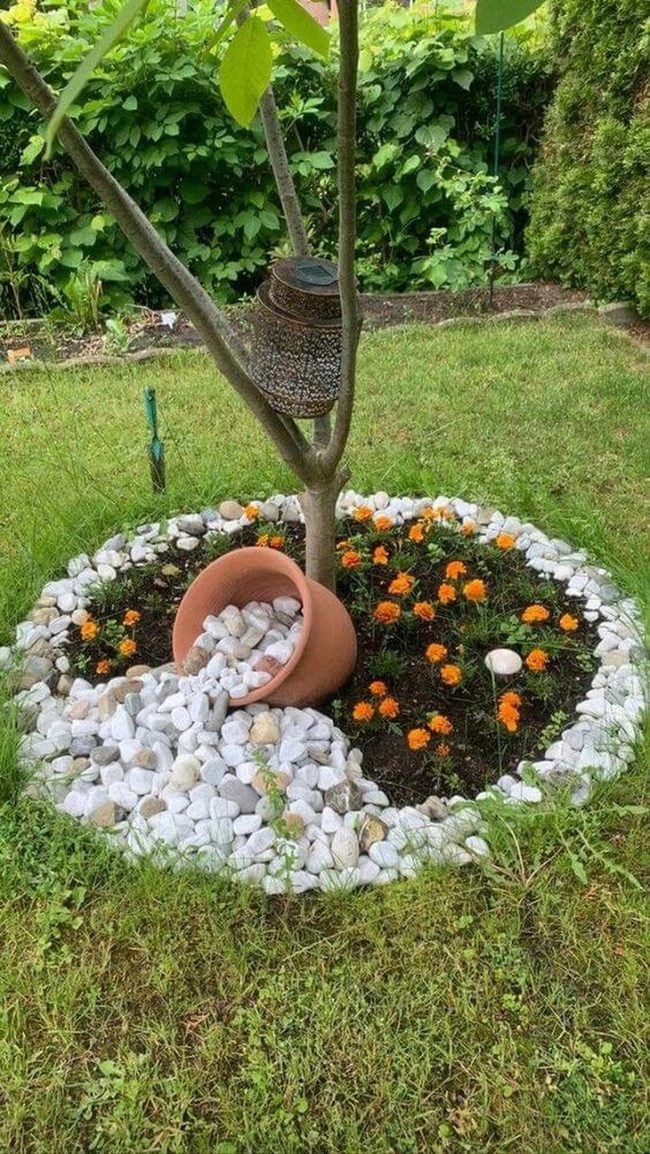Orange Marigolds Circle Tree Base