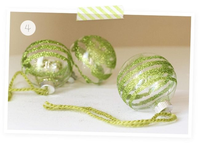 Emerald Glitter Spheres Silver Crowned