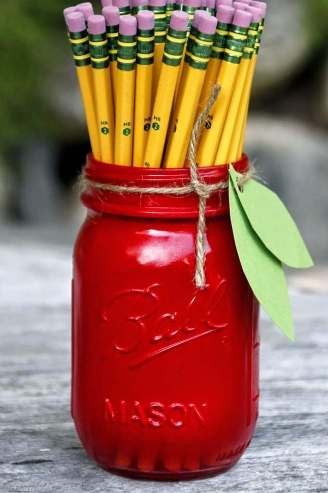 Spray-Painted Mason Jar Organizer