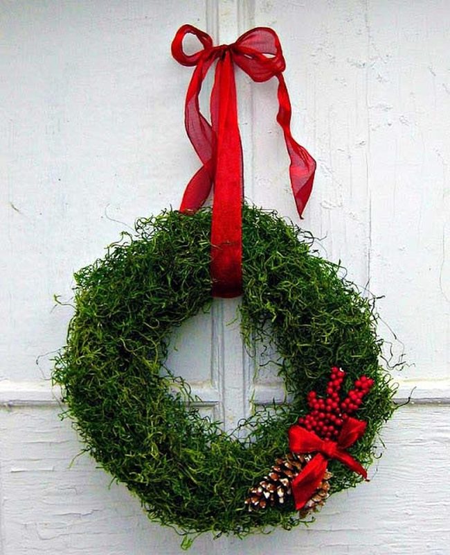 Lush Green Moss Wreath