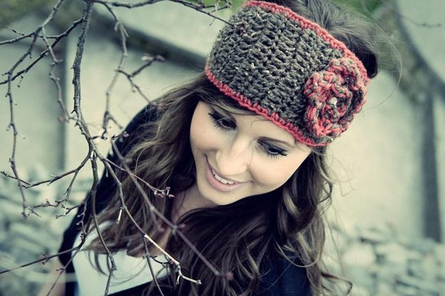 Red And Gray Knitted Flowers