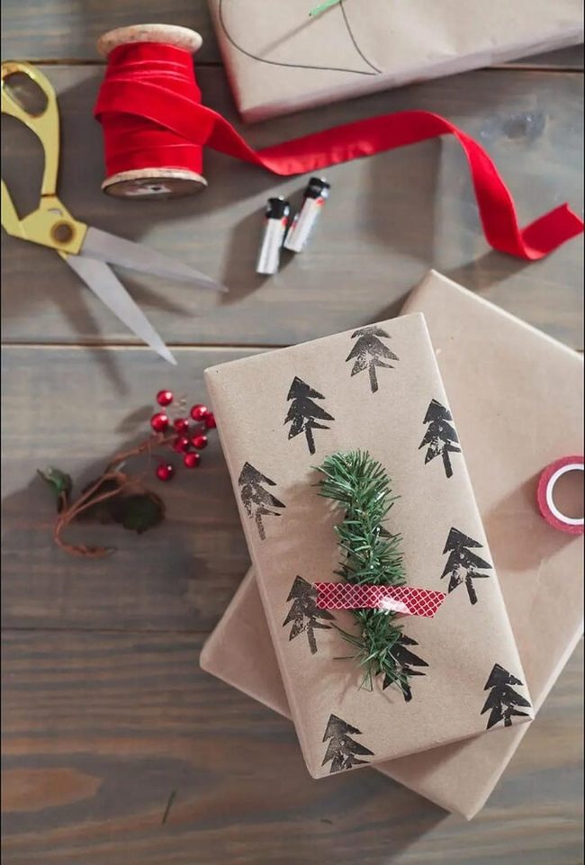 Stamped Kraft Paper Gift Wrap