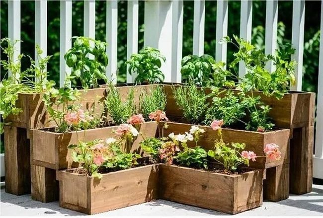 Zigzag Wood Planters Garden