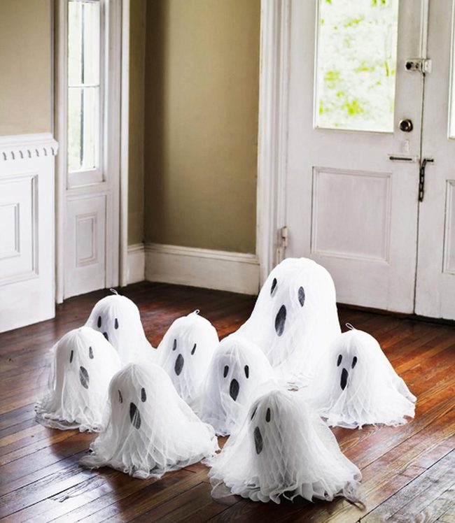 Cute Black-Eyed Ghosts Floor