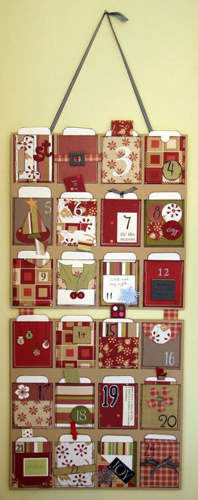 Red And Green Pocket Calendar