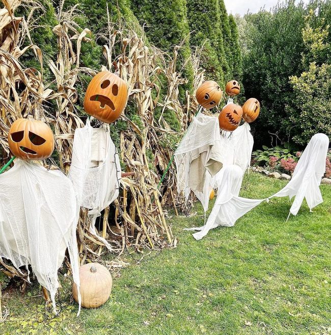 Pumpkin Head Ghost Scarecrows