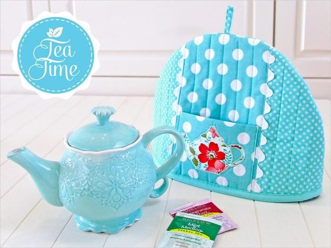 Blue Teapots Red Flowers Kitchen
