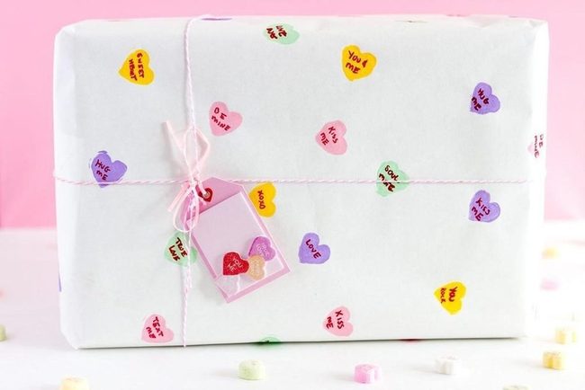 White Paper Gifts Pink Hearts Messages