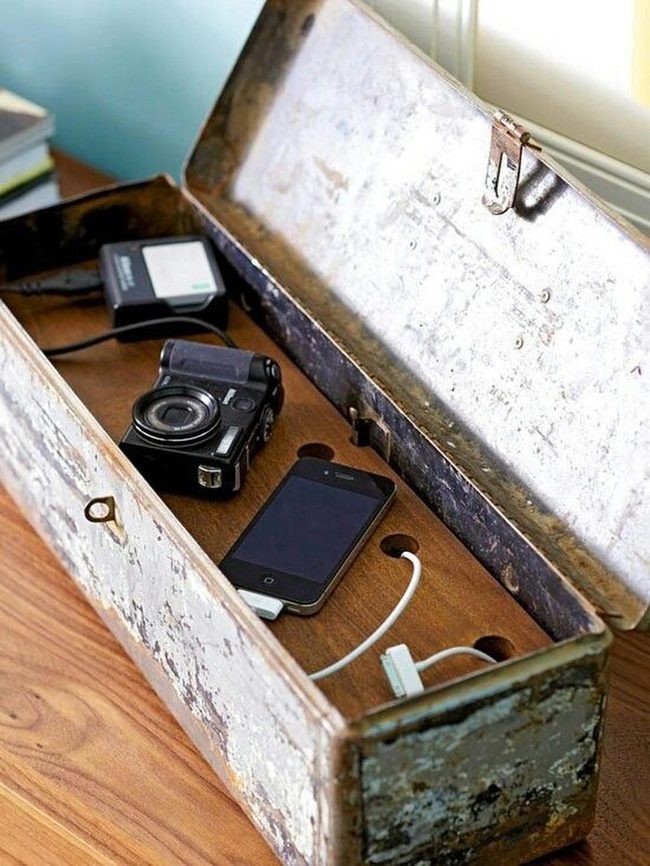 Vintage Box Cable Solution