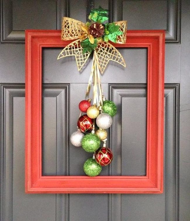 Red Metal Wreath With Sparkling Ornaments