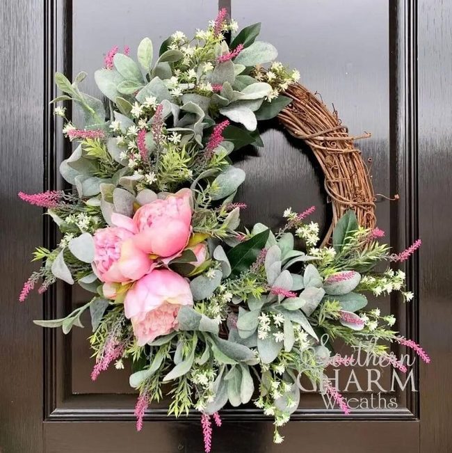 Gray-Green Lamb'S Ear Wreath
