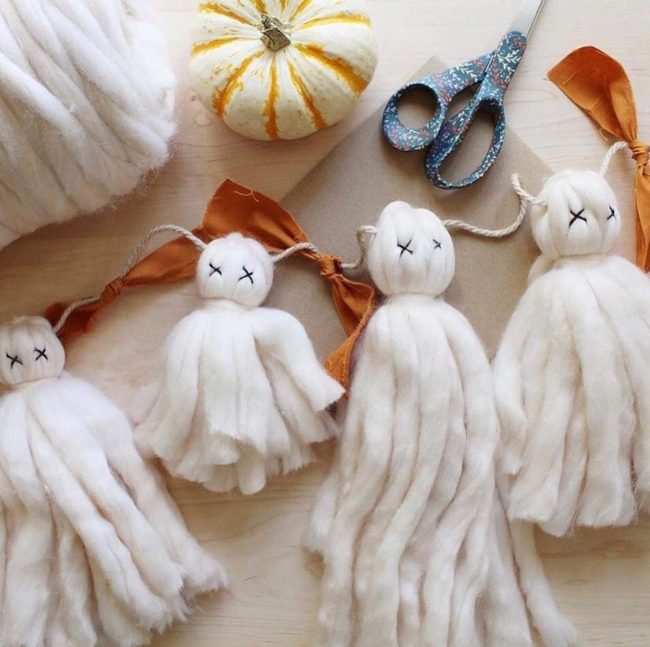 Soft Wool Ghost Garland