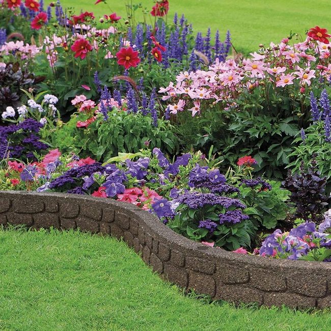 Earthy Stone Borders For Gardens