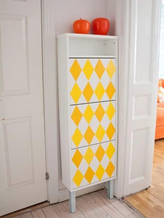 Yellow Diamond Cabinet Statement