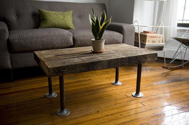 Gray Seating With Green Accents