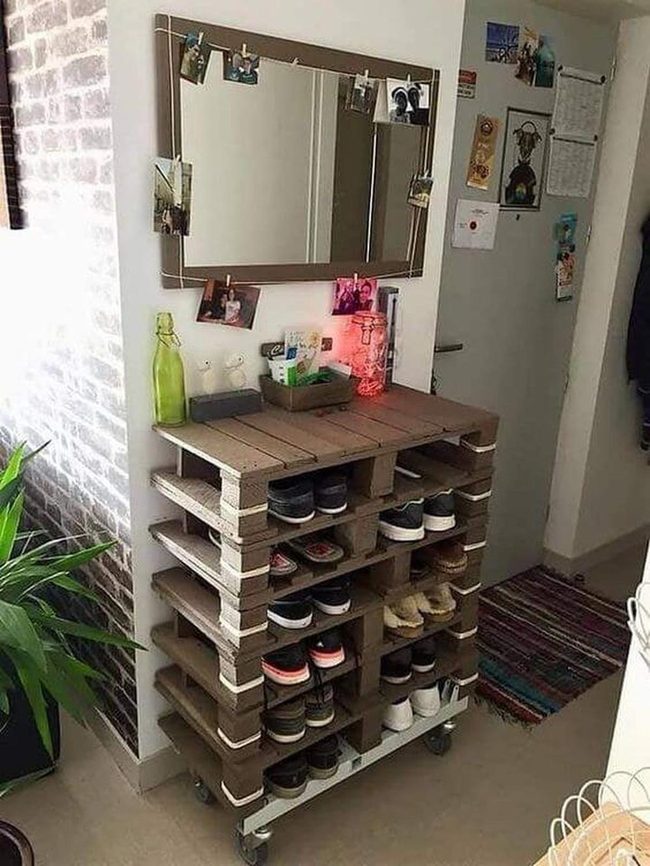 Wooden Pallet Shoe Storage